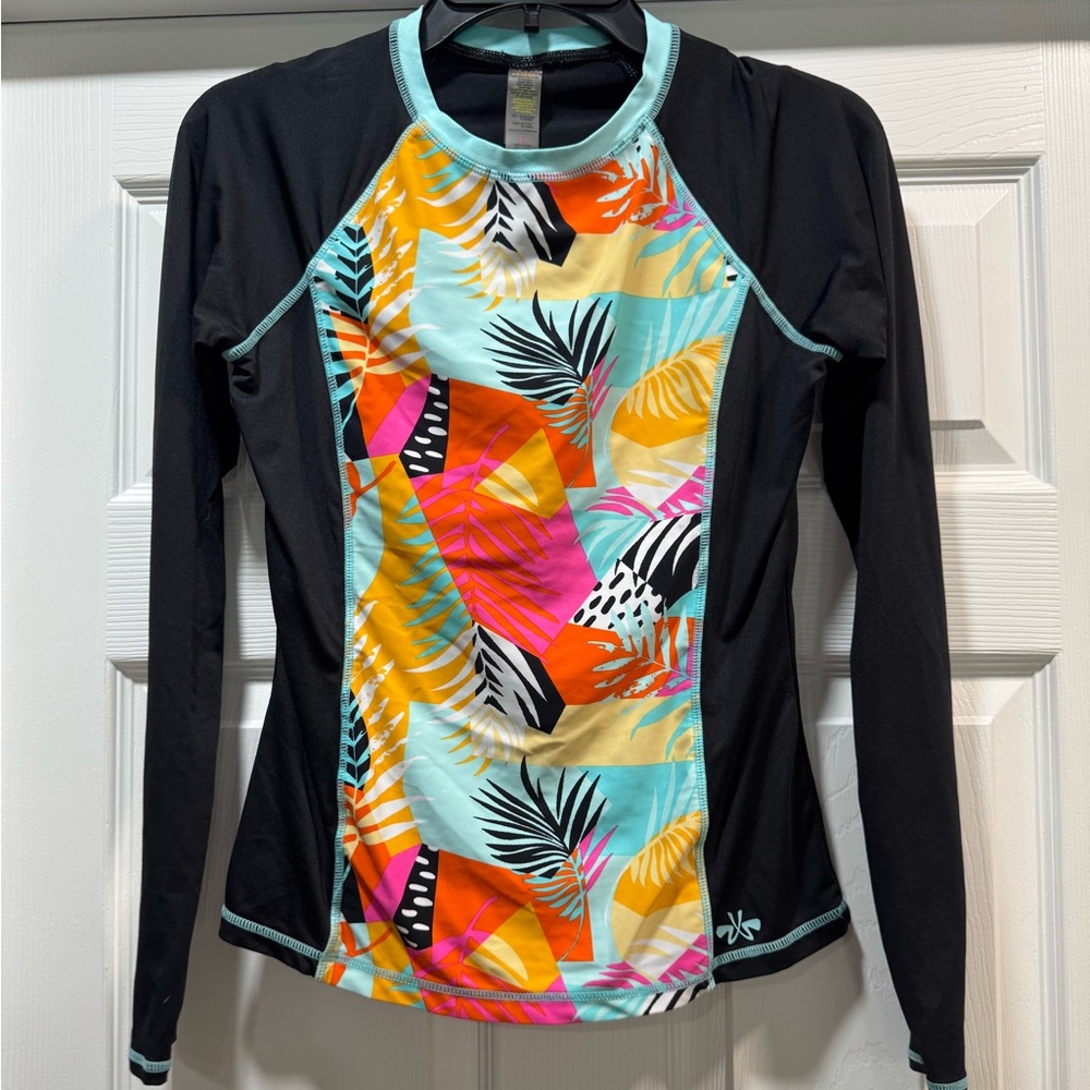 Fitted Graphic Raglan Long Sleeve Swim Tee in Black and Orange
